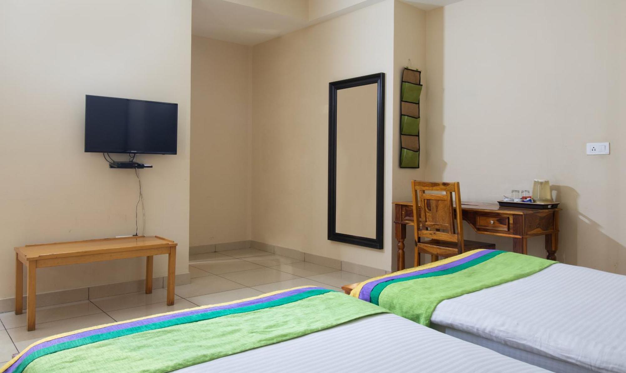 Treebo The Anchorage Malviya Nagar Hotel Jaipur Ngoại thất bức ảnh