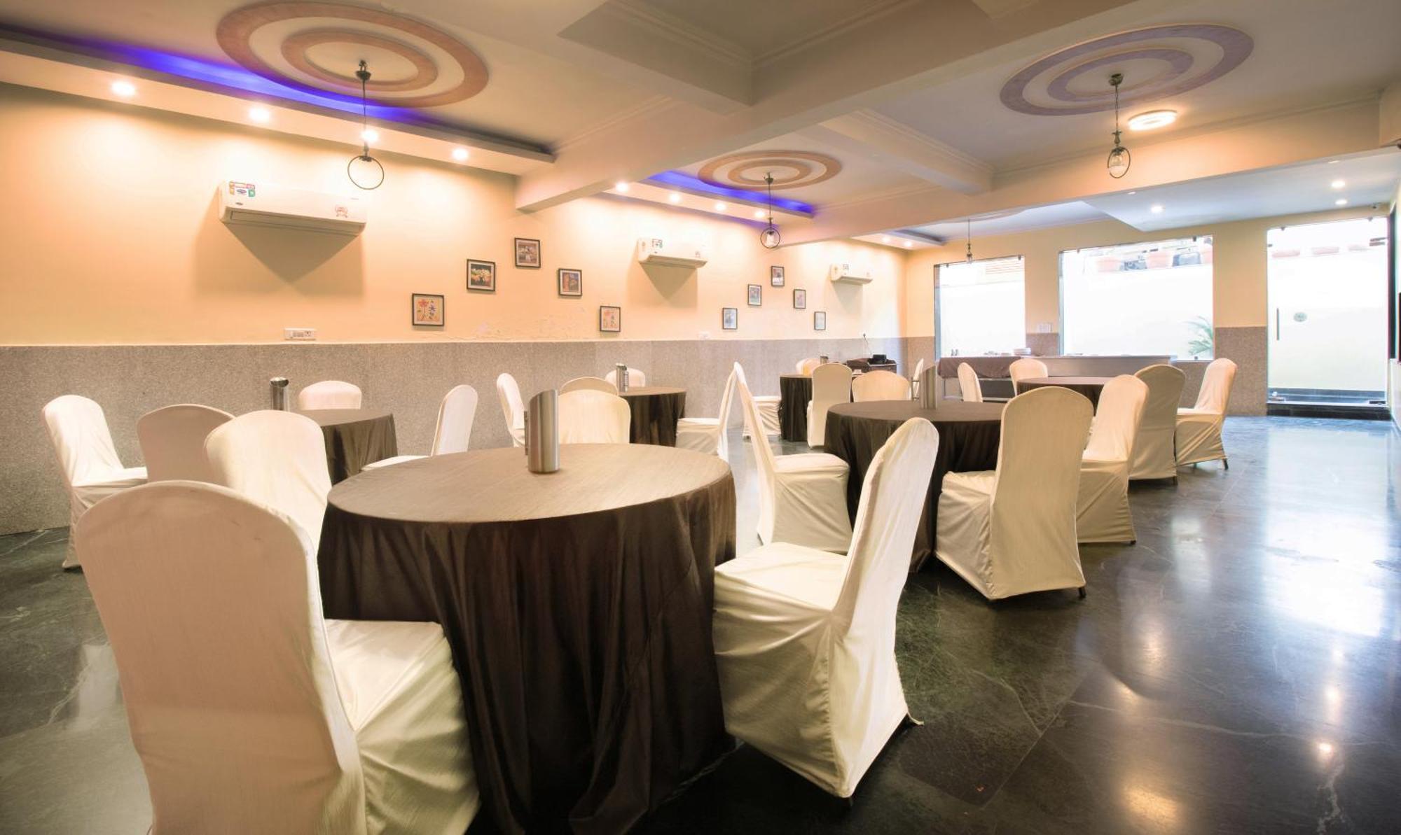 Treebo The Anchorage Malviya Nagar Hotel Jaipur Ngoại thất bức ảnh