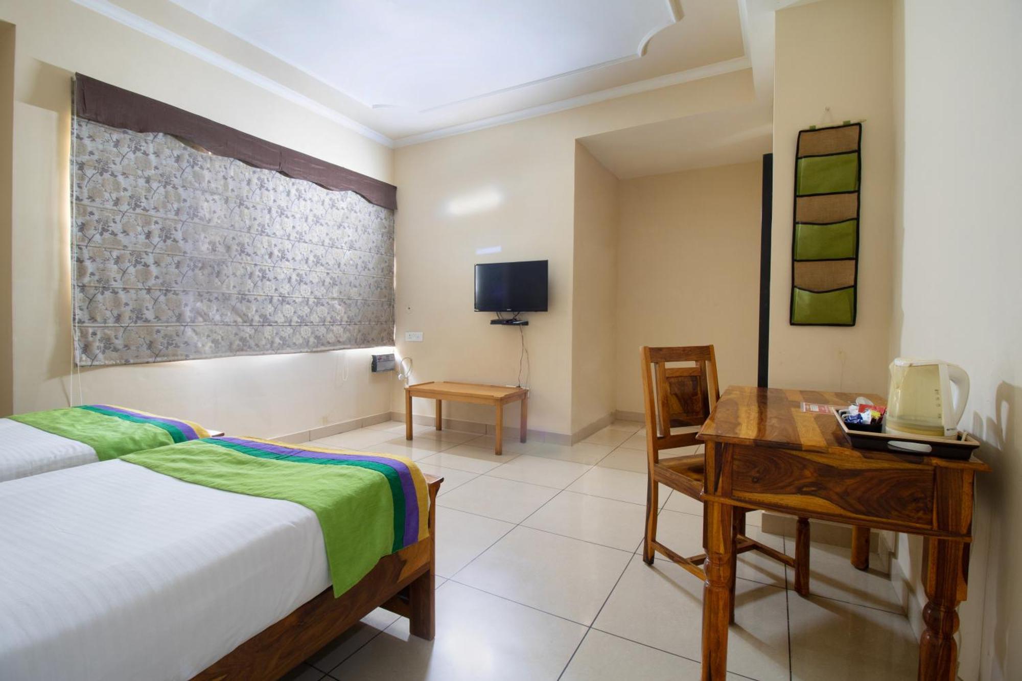Treebo The Anchorage Malviya Nagar Hotel Jaipur Ngoại thất bức ảnh